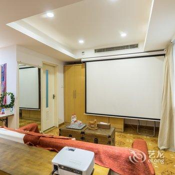重庆MrSunmer的民宿(五四路店)酒店提供图片