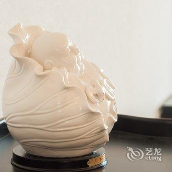 开心0101特色民宿(青岛香港东路店)酒店提供图片