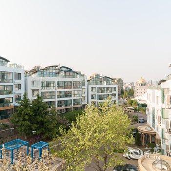 开心0101特色民宿(青岛香港东路店)酒店提供图片