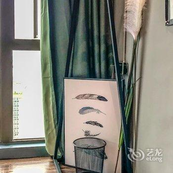 重庆请回答1993公寓(重庆大轰炸惨案遗址分店)酒店提供图片