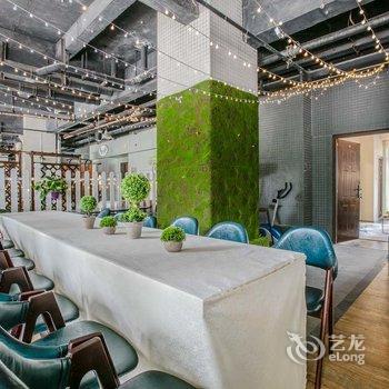 成都露(00120480)公寓(自然乐园分店)酒店提供图片