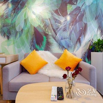 成都洛家公寓(全年红红木艺术馆分店)酒店提供图片