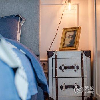成都追逐远方的小王子公寓(成都金沙乌木艺术馆分店)酒店提供图片