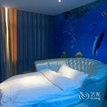 曲靖恋时光主题酒店酒店提供图片