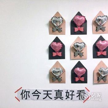 重庆解放碑好吃街洪崖洞栖客民宿(人民解放纪念碑分店)酒店提供图片
