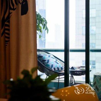广州Locals路客·广州天河A04舍公寓(环球魔幻世界分店)酒店提供图片