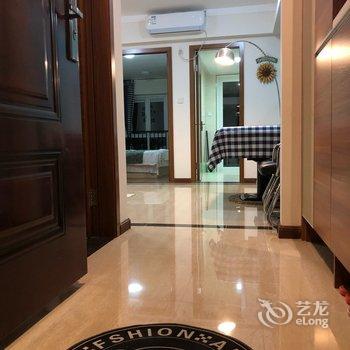 重庆秦妹妹公寓(重庆玛雅海滩水公园分店)酒店提供图片