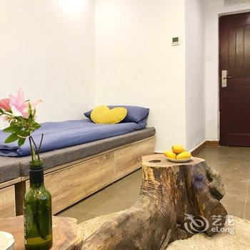 重庆Days数日民宿(建设中路分店)酒店提供图片