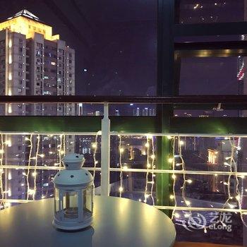 重庆姬娜娜公寓(八一路景观大道分店)酒店提供图片