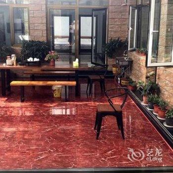 云峰山亚方农家院酒店提供图片