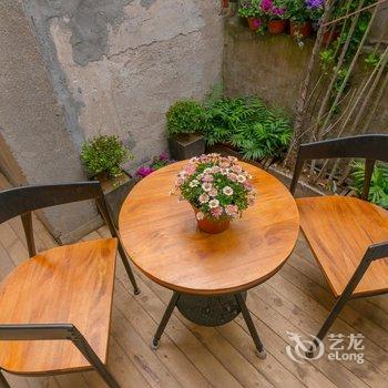 青岛路客AA2970精品民宿酒店提供图片