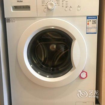 成都张黎公寓(全年红红木艺术馆分店)酒店提供图片