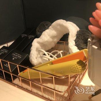 成都张黎公寓(全年红红木艺术馆分店)酒店提供图片