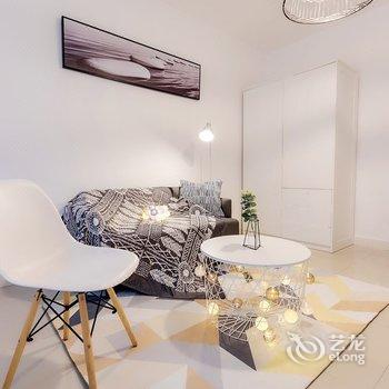 重庆杨大气zoe公寓(三峡艺术碑分店)酒店提供图片