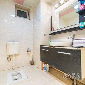 重庆叁什贰公寓(欢乐多儿童乐园分店)酒店提供图片
