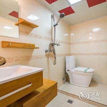 重庆叁什贰公寓(欢乐多儿童乐园分店)酒店提供图片