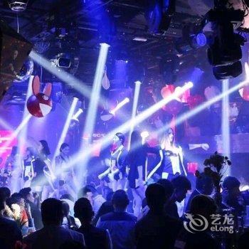 成都熊熊的猫公寓(蓝鼎艺术馆分店)酒店提供图片