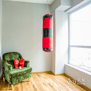 重庆Locals路客·重庆渝北A10舍公寓(马道子分店)酒店提供图片