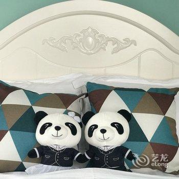 成都偏安人家公寓(全年红红木艺术馆分店)酒店提供图片