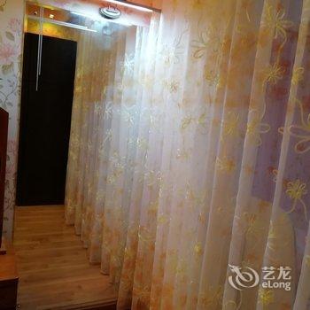 重庆金秋十月公寓(重庆大轰炸惨案遗址分店)酒店提供图片