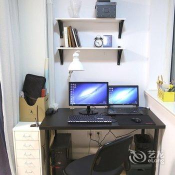 青岛黑白场公寓酒店提供图片