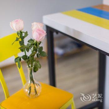 重庆梧栖公寓(中国历史文化名街雕塑分店)酒店提供图片