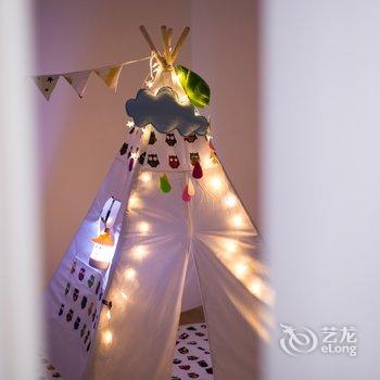 重庆梧栖公寓(中国历史文化名街雕塑分店)酒店提供图片