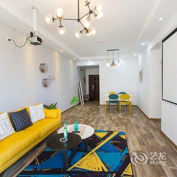 重庆梧栖公寓(中国历史文化名街雕塑分店)酒店提供图片