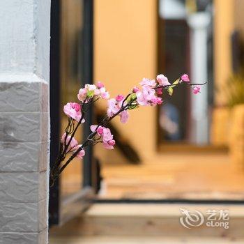 簡簞噯公寓(上海相亲角店)酒店提供图片
