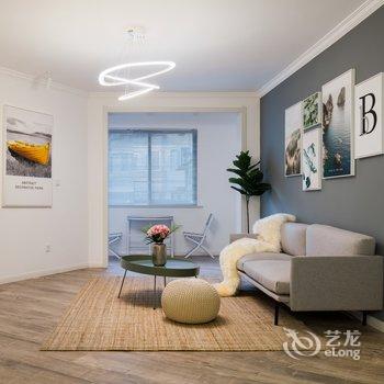 上海上海百年孤独千年一叹普通公寓(漕溪北路店)酒店提供图片