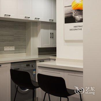 上海上海百年孤独千年一叹普通公寓(漕溪北路店)酒店提供图片