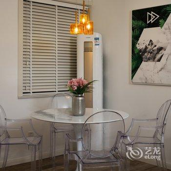 上海上海百年孤独千年一叹普通公寓(漕溪北路店)酒店提供图片