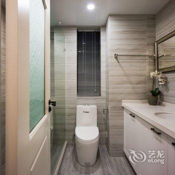 上海上海百年孤独千年一叹普通公寓(漕溪北路店)酒店提供图片