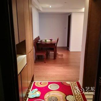 青岛上上民宿公寓(嘉陵江东路与金沙滩路交叉口分店)酒店提供图片