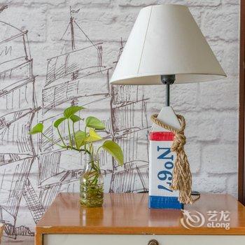 重庆解放碑拾辰小栈公寓(长江滨江路分店)酒店提供图片