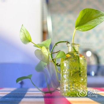 重庆解放碑拾辰小栈公寓(长江滨江路分店)酒店提供图片