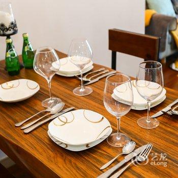 青春里之家公寓(上海光星路黄渡河桥店)酒店提供图片