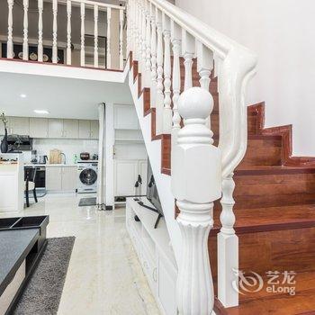 广州钢琴北欧风复式酒店提供图片