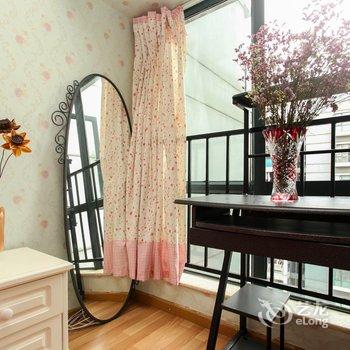 重庆冯小姐姐公寓酒店提供图片