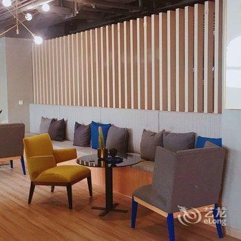 成都乐享多公寓(全年红红木艺术馆分店)酒店提供图片