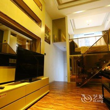 广州浪漫全满屋长隆步行到园三分钟公寓(广东省博物馆分店)酒店提供图片