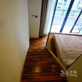 广州浪漫全满屋长隆步行到园三分钟公寓(广东省博物馆分店)酒店提供图片