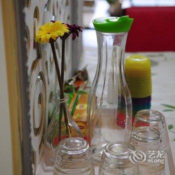 重庆Locals路客·重庆江北A01舍公寓(音速旋风路轨赛车分店)酒店提供图片