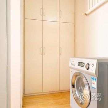 青岛绿岛港湾精品民宿(一叶美术馆分店)酒店提供图片