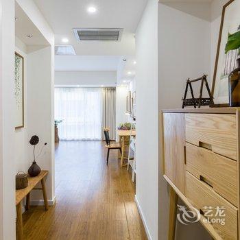 重庆小鸣公寓酒店提供图片