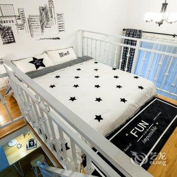 西安鲜衣怒马天涯仗剑公寓酒店提供图片