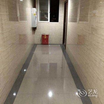 重庆yj娟公寓(安扎路分店)酒店提供图片