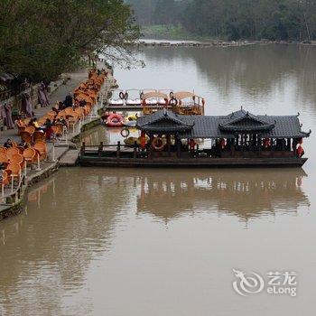 平落晓院民宿(平乐古镇店)酒店提供图片