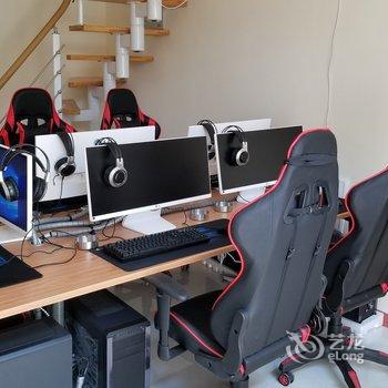 青岛E-MOD电竞公寓(西田村分店)酒店提供图片