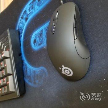 青岛E-MOD电竞公寓(西田村分店)酒店提供图片